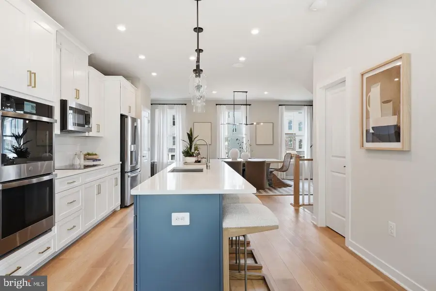 8743 Noether St, Manassas, VA 20109 - #3