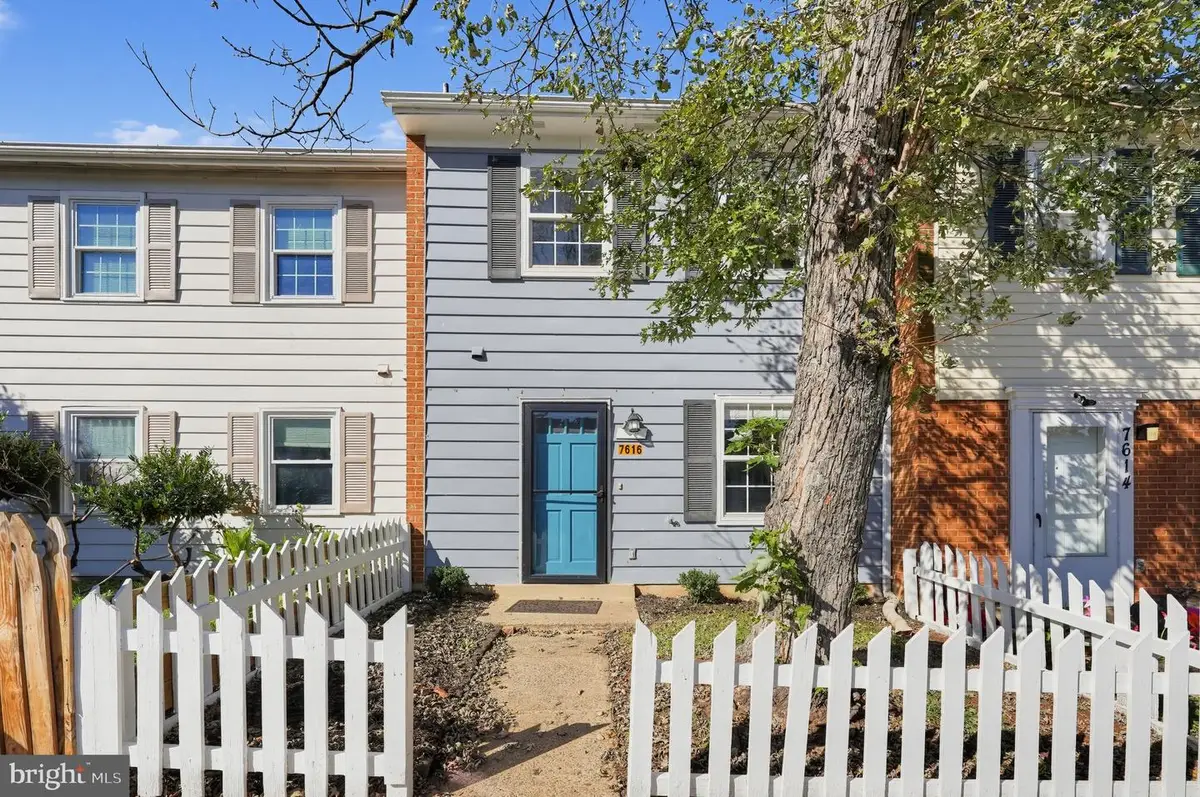 7616 Shelley Ln, Manassas, VA 20111 - #1