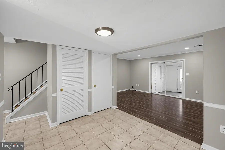 7616 Shelley Ln, Manassas, VA 20111 - #2