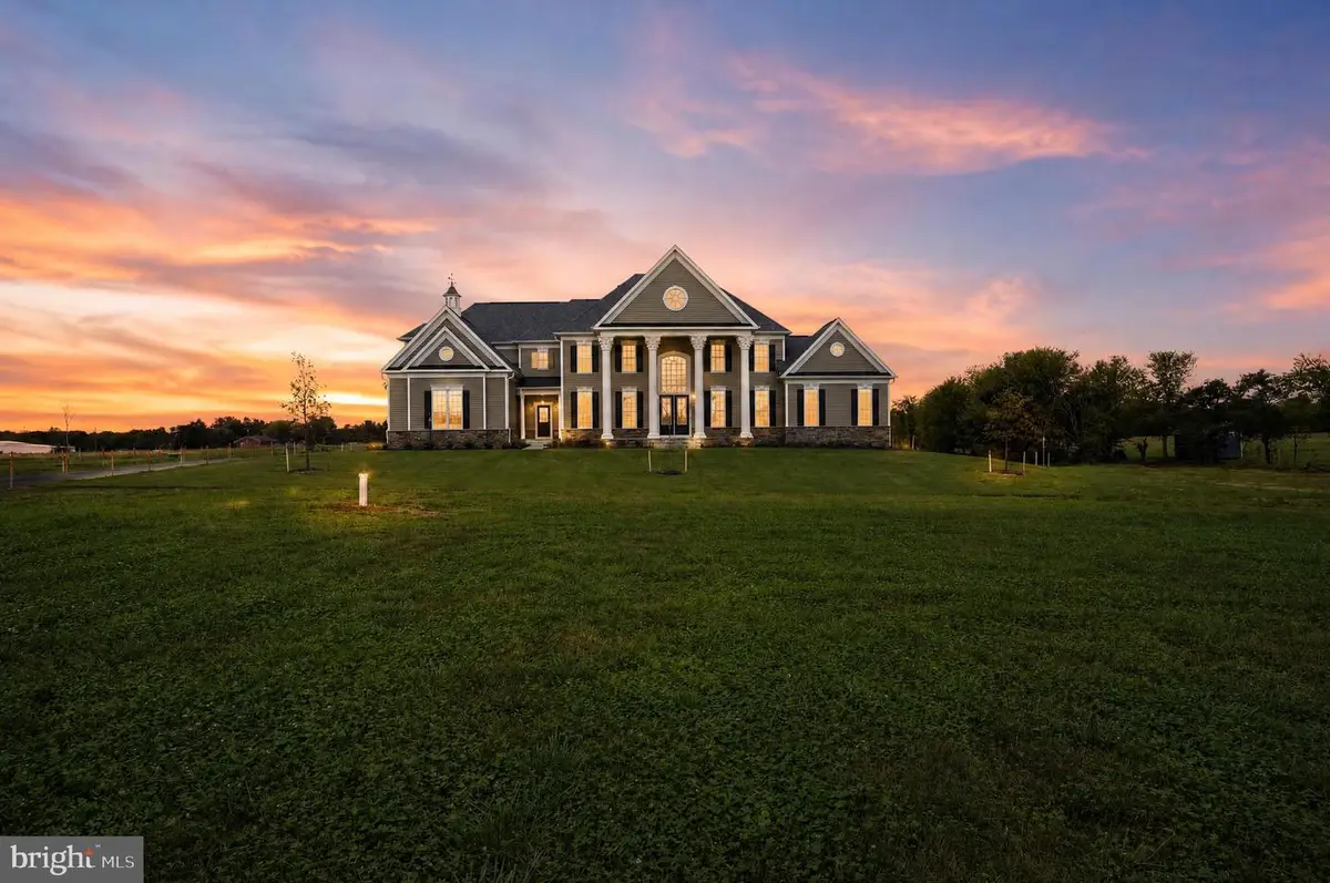 12221 Parkgate Dr, Nokesville, VA 20181 - #1