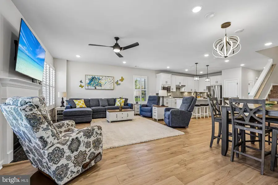 6860 Moonstone Peony Ln, Haymarket, VA 20169 - #3