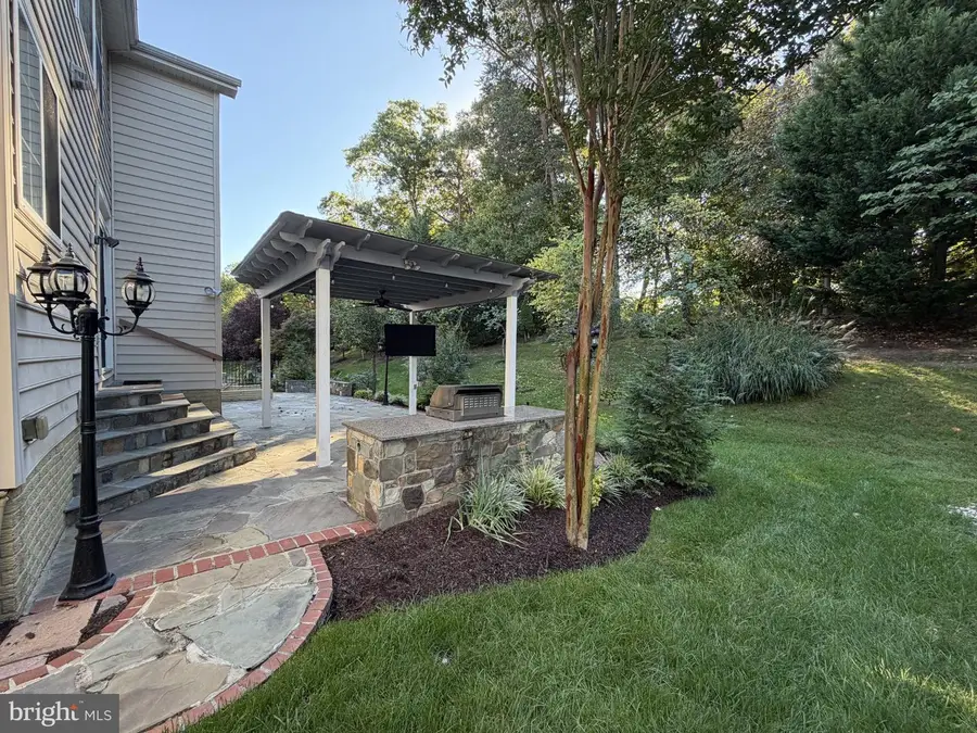 13045 Lashmere Ct, Woodbridge, VA 22192 - #3