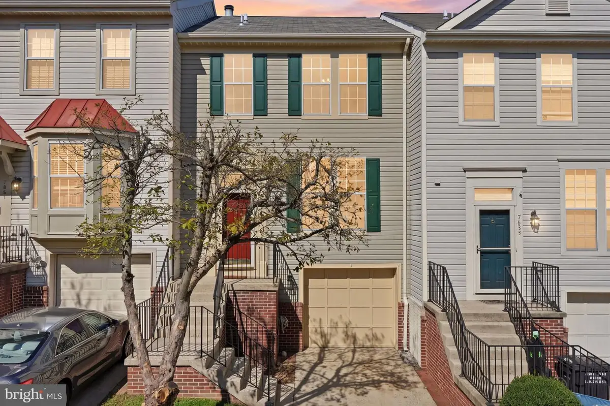 7653 Staunton Cir, Manassas, VA 20109 - #1
