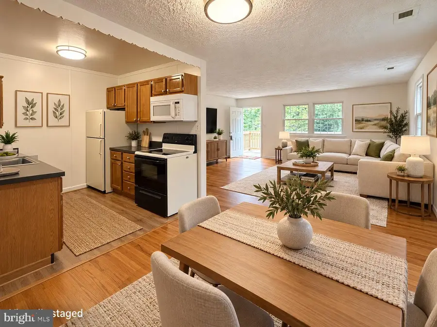 7013 Trails End Rd, Manassas, VA 20112 - #2