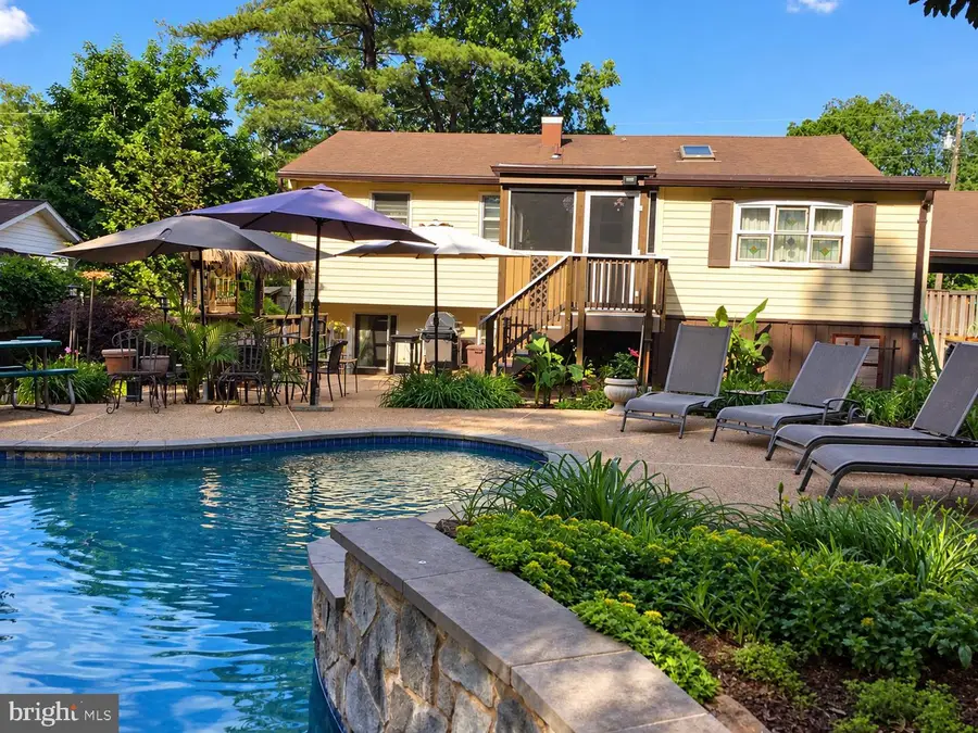 9312 Victoria St, Manassas, VA 20110 - #2