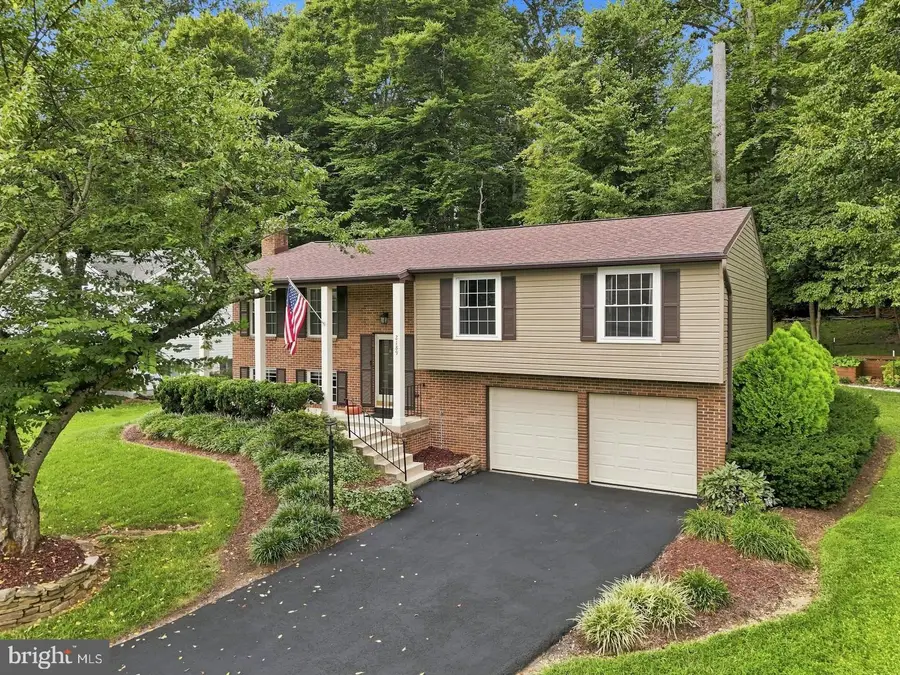 2189 Jennings St, Woodbridge, VA 22191 - #2