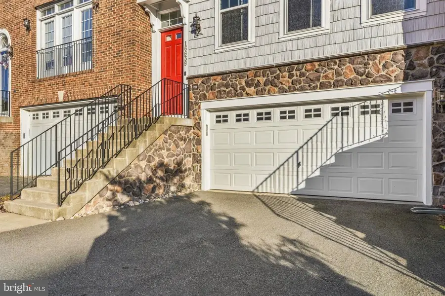 16639 Danridge Manor Dr, Woodbridge, VA 22191 - #3