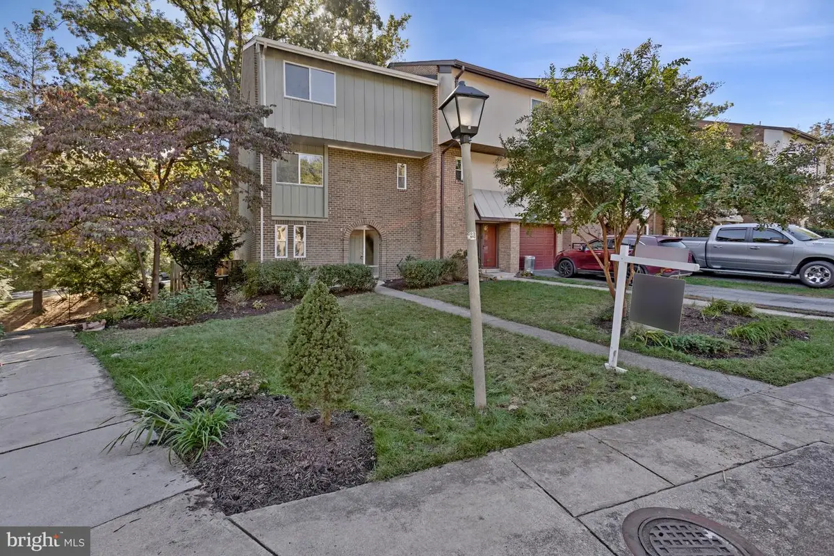 12767 Gazebo Ct, Woodbridge, VA 22192 - #1