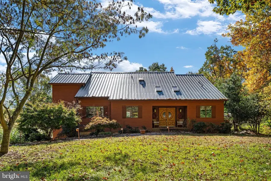 7870 Woodridge Dr, Gainesville, VA 20155 - #2