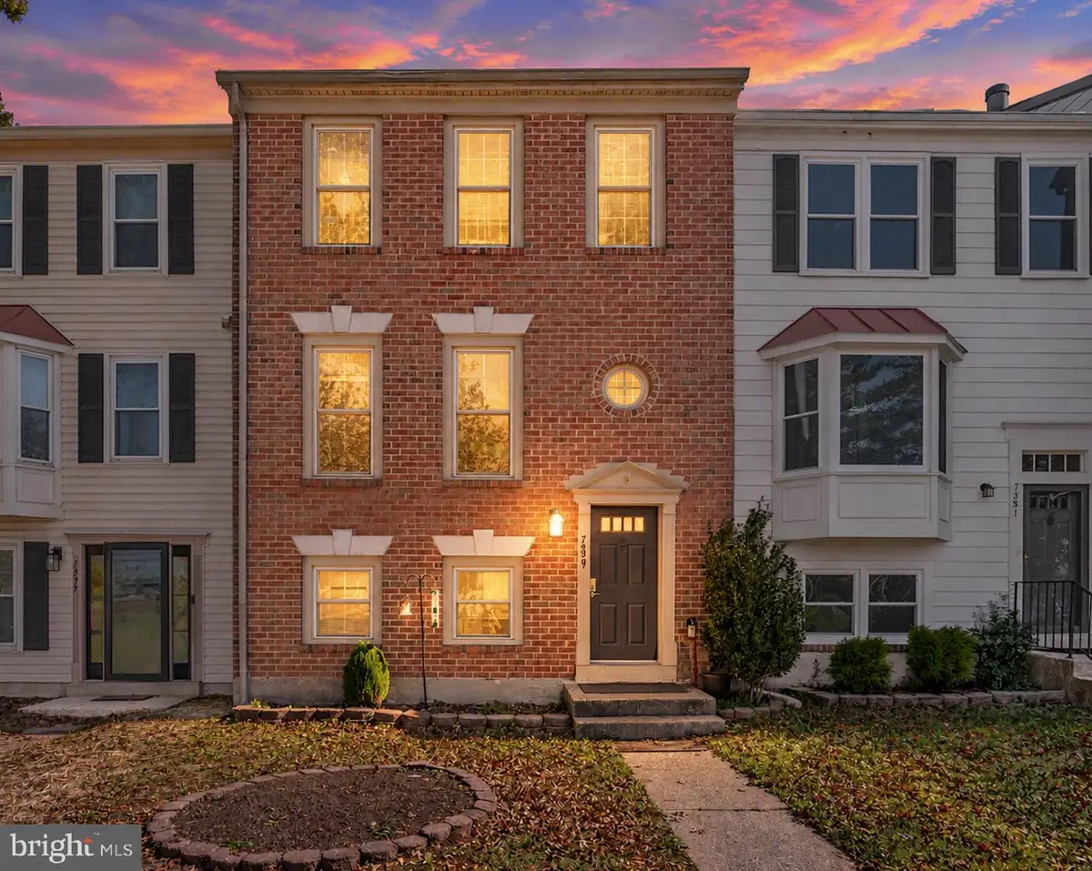 7379 Emerald Dr, Manassas, VA 20109 - #1