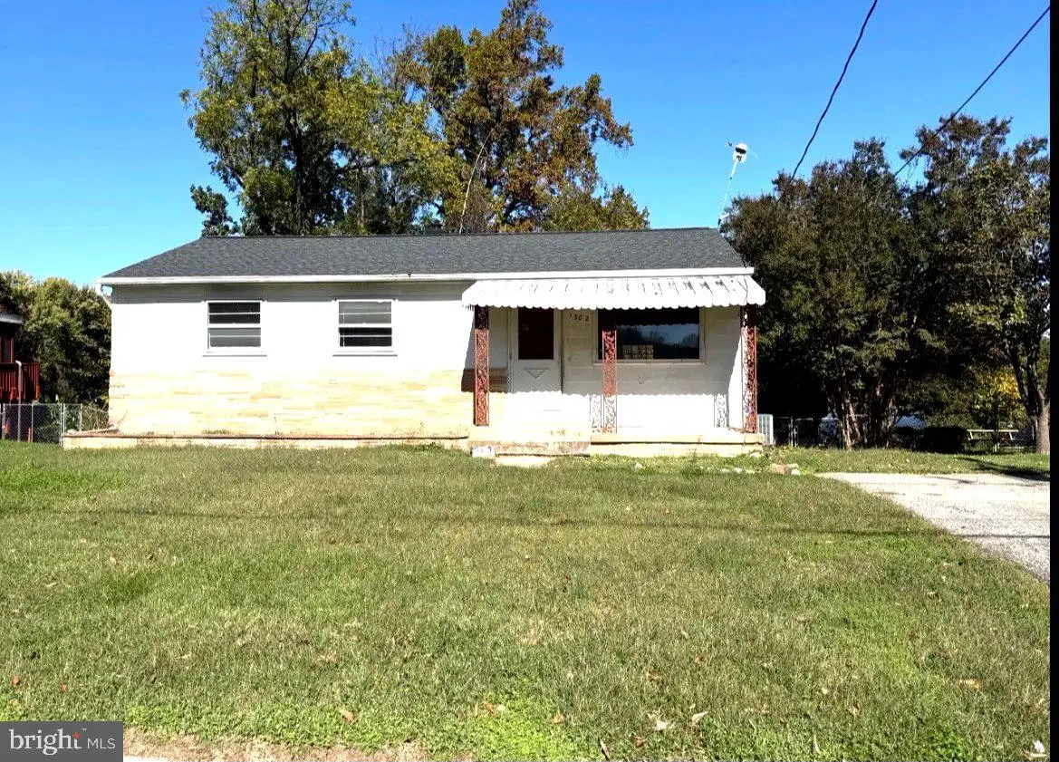 1302 Columbia Rd, Woodbridge, VA 22191 - #1