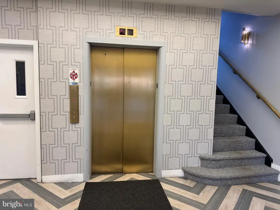 413 Stuart Cir #pla, Richmond, VA 23220 - Image #3