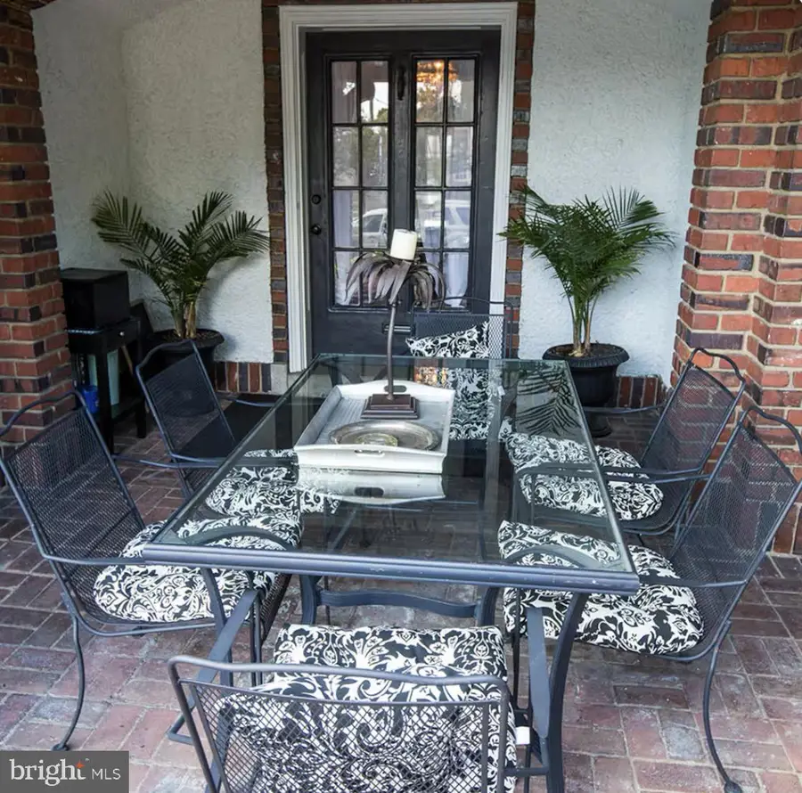 710 N Arthur Ashe Blvd, Richmond, VA 23220 - #2