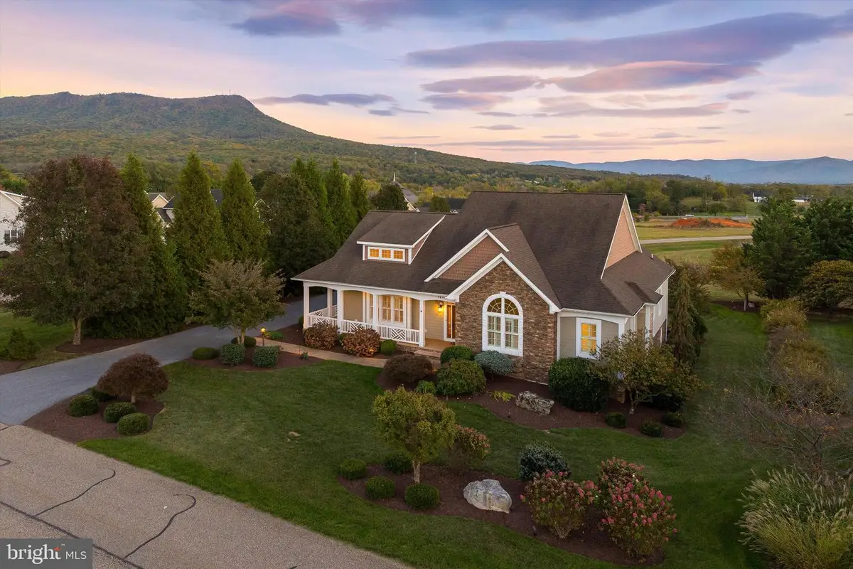 121 Claremont Ave, Massanetta Springs, VA 22801 - Image #1