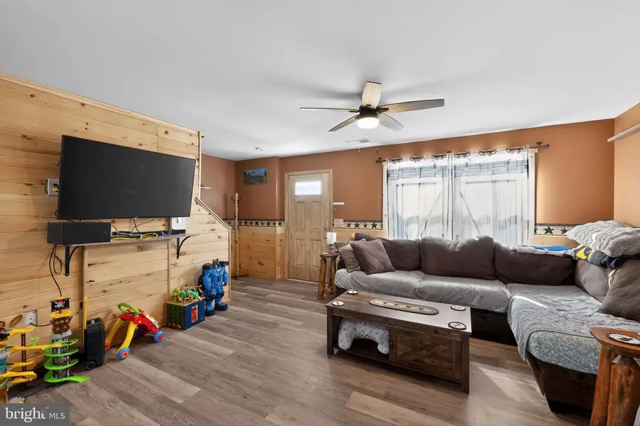 1112 Scruggs Ln, Grottoes, VA 24441 - #3