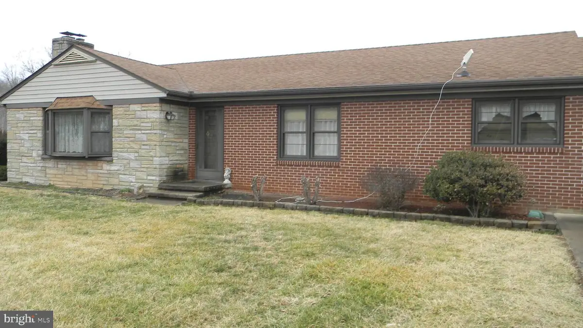 6688 Brocks Gap Rd, Broadway, VA 22815 - #1