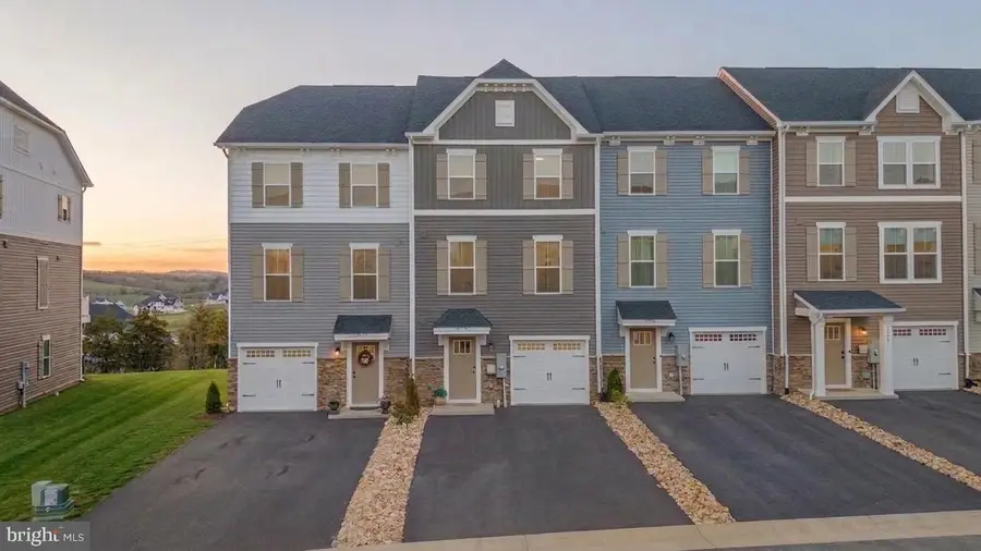 4537 Drysdale St, Harrisonburg, VA 22801 - #2