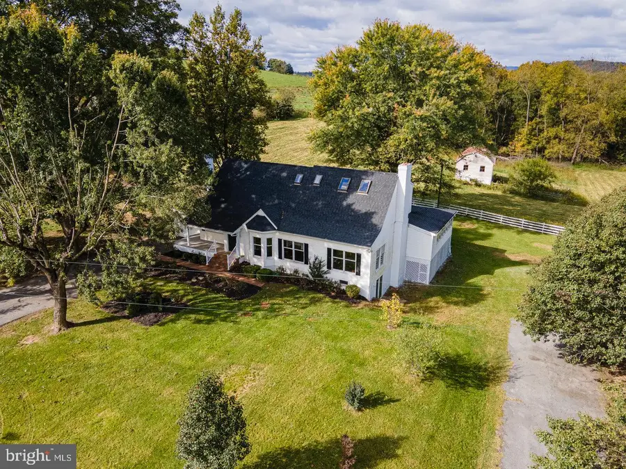 11193 Indian Trail Rd, Plains, VA 22802 - #2