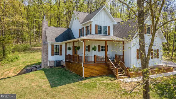 5266 Foothills Ln, KEEZLETOWN, VA 22832