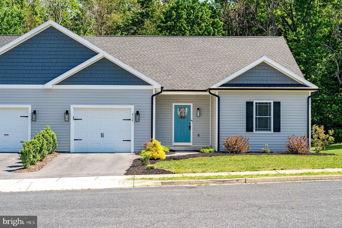 315 Willow Oaks Dr, Elkton, VA 22827 - #1