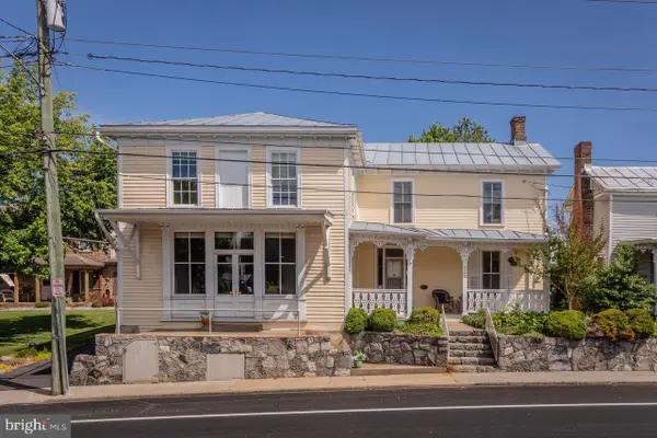 222 N Main St, MT CRAWFORD, VA 22841