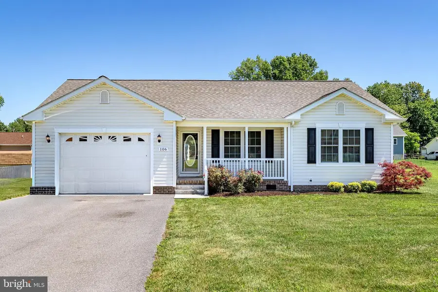 106 Seventh St, Grottoes, VA 24441 - #2