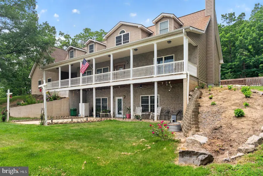1214 W Peake Ln, Harrisonburg, VA 22802 - #2