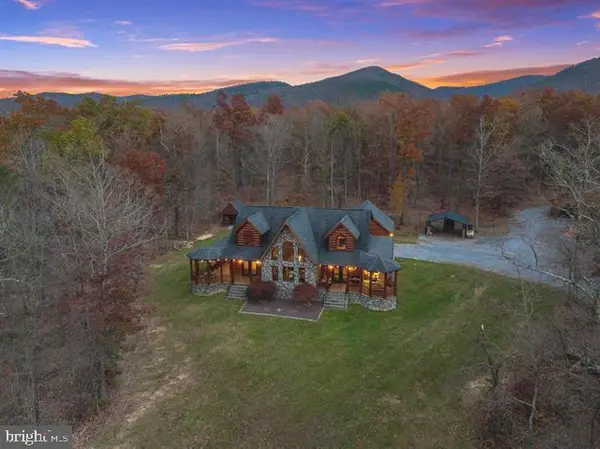 4851 Arrowpoint Dr, ELKTON, VA 22827
