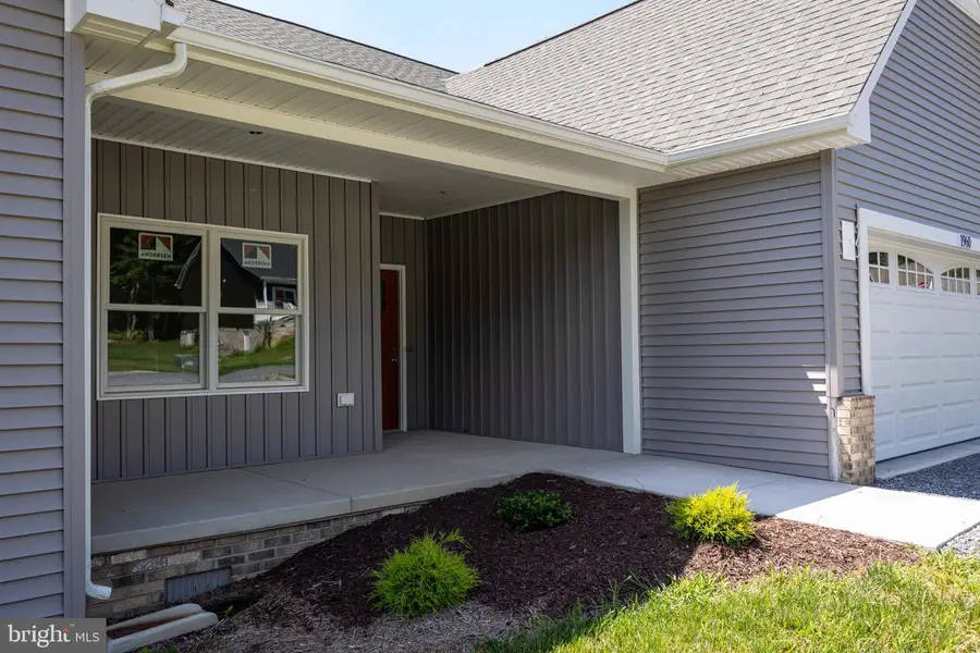 1960 E Saw Mill Ct, McGaheysville, VA 22840 - #2