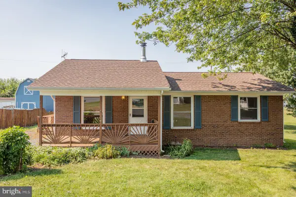 204 4th St, BROADWAY, VA 22815