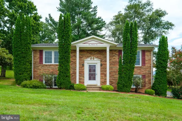 106 Hillside Ave, ELKTON, VA 22827