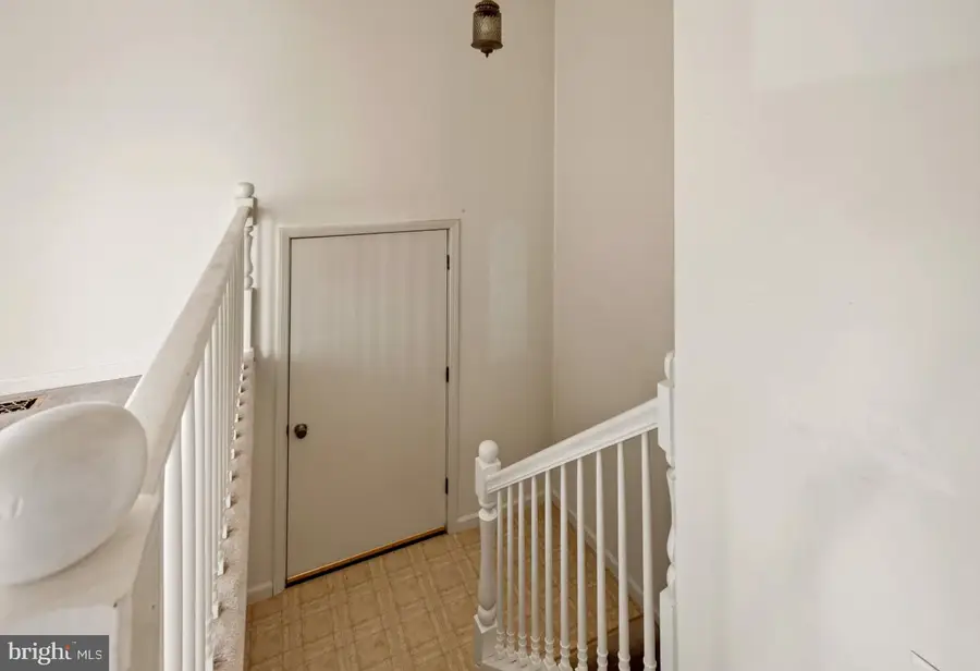 106 Hillside Ave, Elkton, VA 22827 - #3