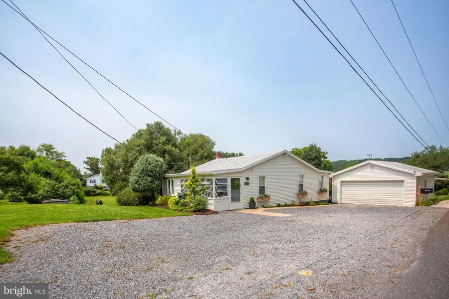 10621 Wentworth Dr, Broadway, VA 22815 - #2