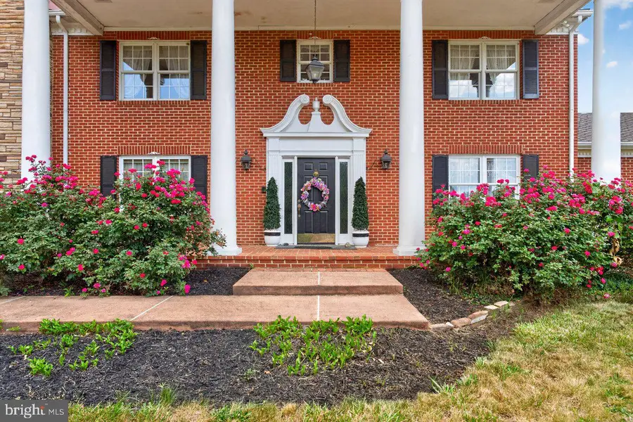 8217 S South East Side Hwy, Elkton, VA 22827 - #2