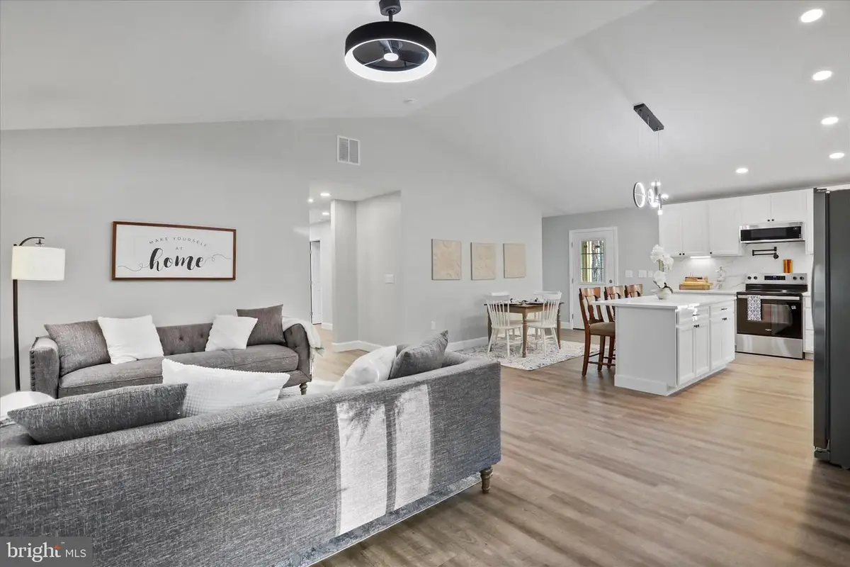 130 Highland Way, Chester Gap, VA 22623 - Image #1