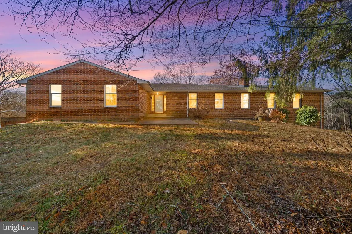 14428 Lee Hwy, Amissville, VA 20106 - #1