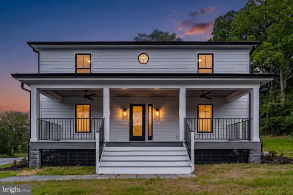 90 Main Street, WASHINGTON, VA 22747
