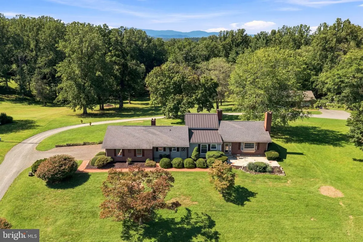 16431 Buckridge Ln, Amissville, VA 20106 - #1