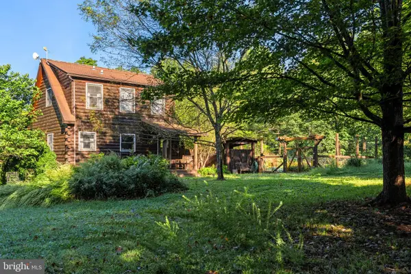 100 Linden Ln, FLINT HILL, VA 22627