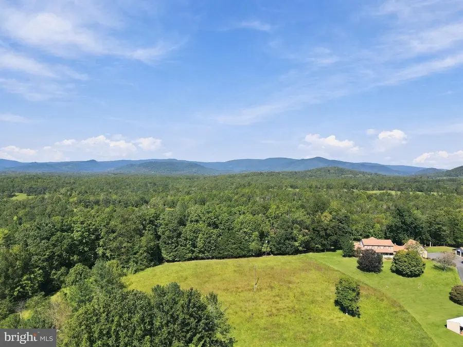 267 Aaron Mountain Rd, Castleton, VA 22716 - #2