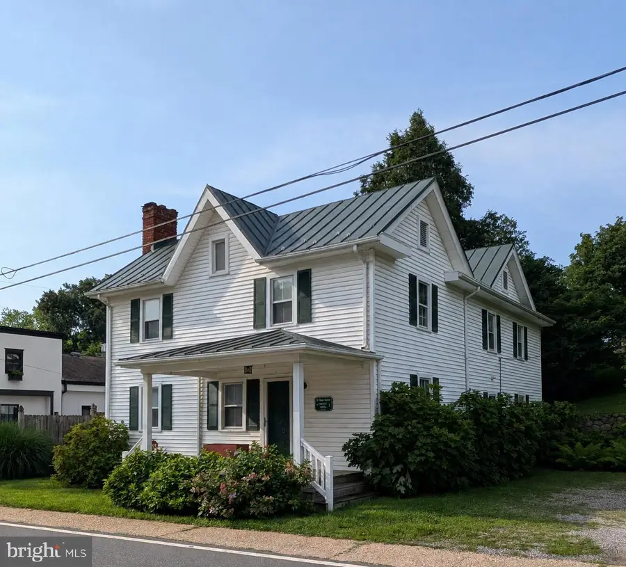 16 Main St, Sperryville, VA 22740 - #2