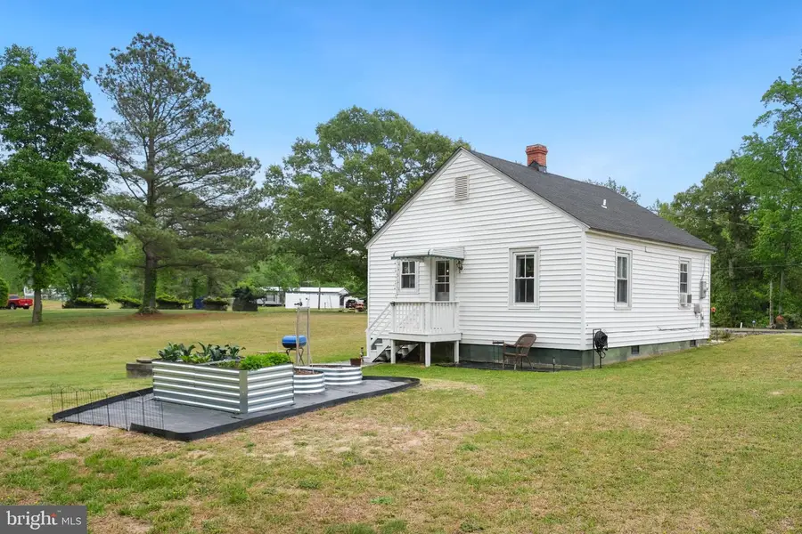 1253 Mulberry Rd, Farnham, VA 22460 - #3