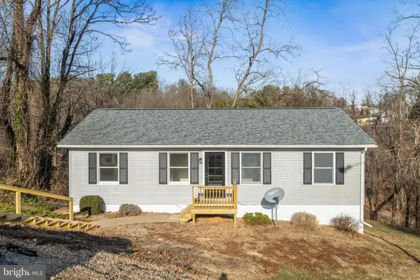 328 Monument Dr, STAUNTON, VA 24401