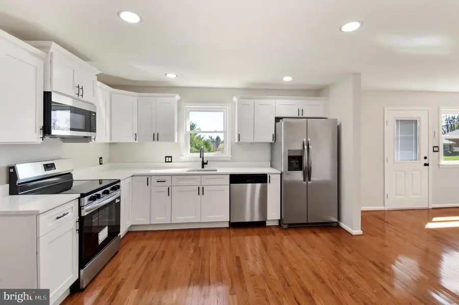 620 B St, Staunton, VA 24401 - #3