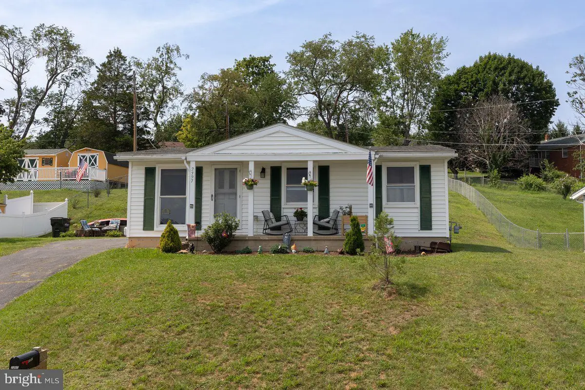2397 Highview Cir, Staunton, VA 24401 - #1