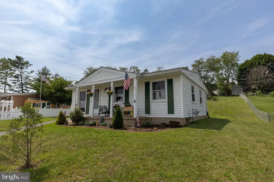 2397 Highview Cir, Staunton, VA 24401 - #2