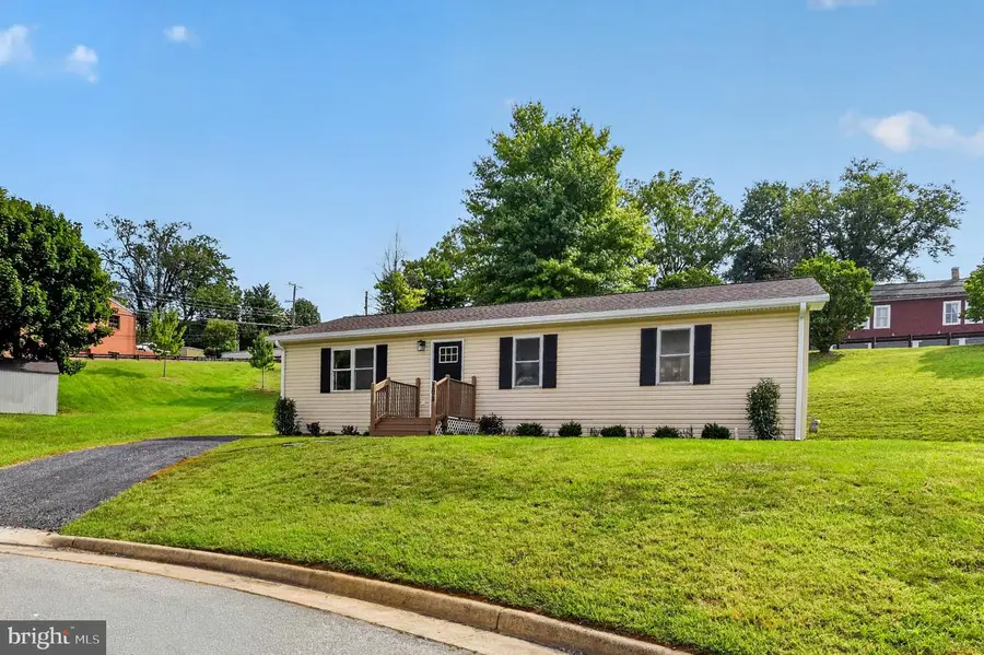 101 Vickers Way, Staunton, VA 24401 - #3
