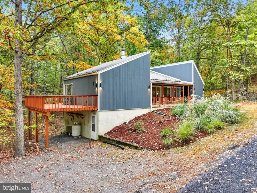 16 Spruce Hollow Rd, Basye, VA 22810 - Image #3