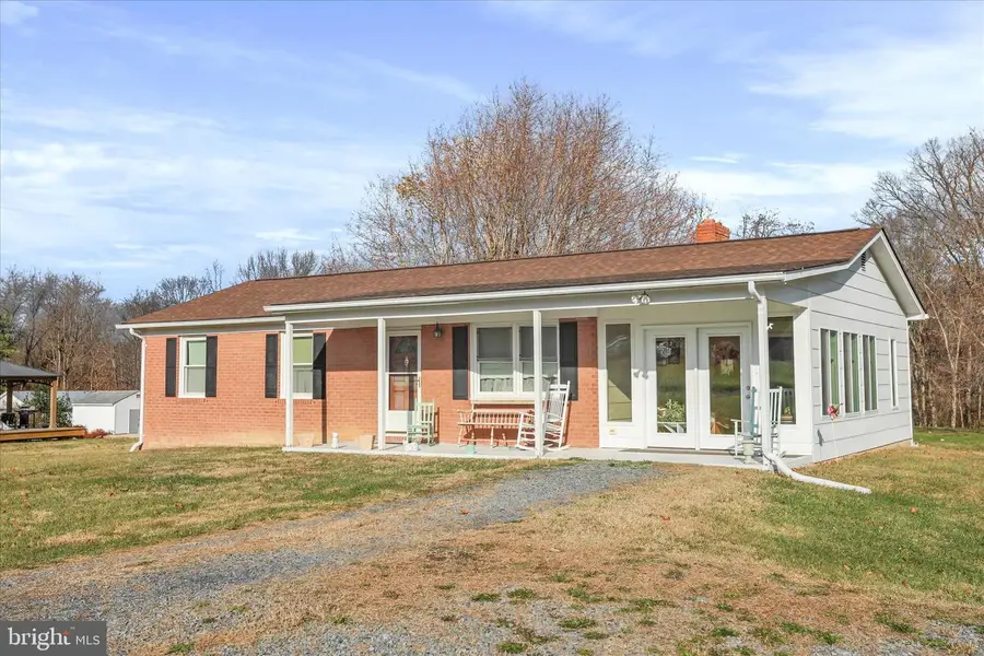 378 Saumsville Rd, Woodstock, VA 22664 - Image #3
