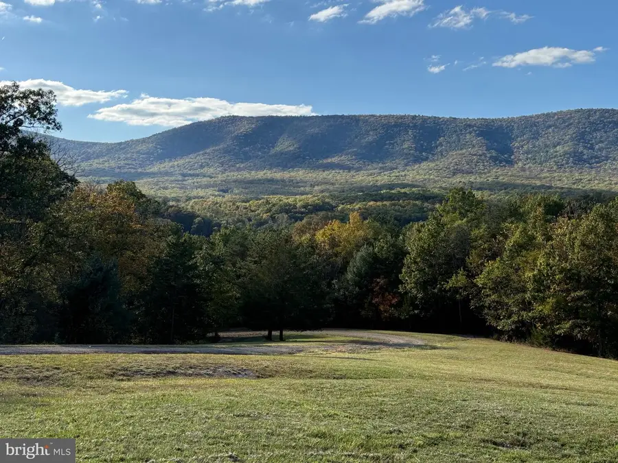 4520 Saint Davids Church Rd, Fort Valley, VA 22652 - Image #2